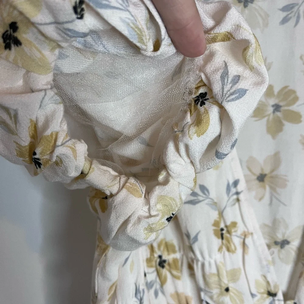Zara Puff Sleeve Floral Button Front Top XS